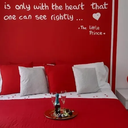 Politeama Center לינה וארוחת בוקר 3*