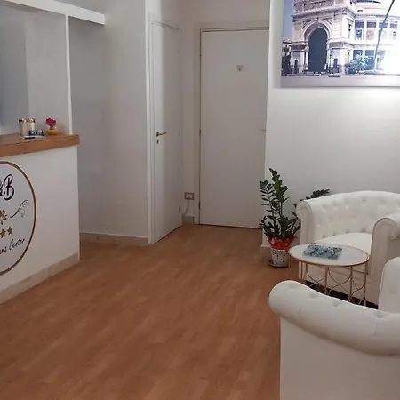 Politeama Center לינה וארוחת בוקר 3*